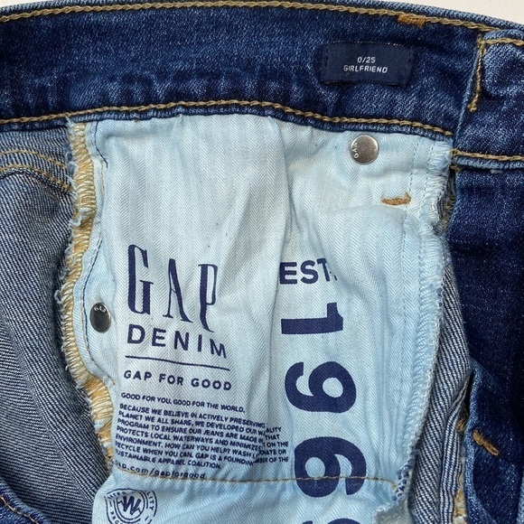 GAP Denim Girlfriend Dark Indigo Mid-Rise Tapered Leg Denim Jeans - Picture 8 of 14